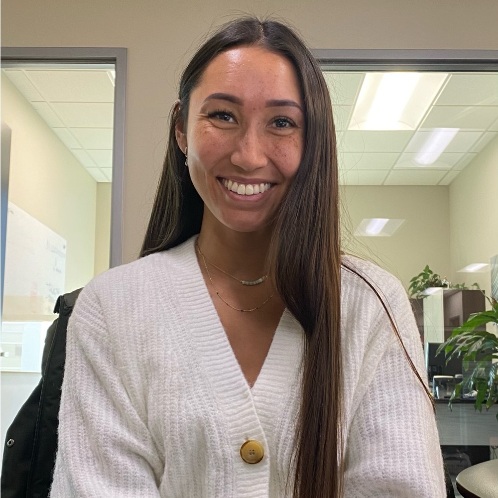 Meet your Posher, Becca